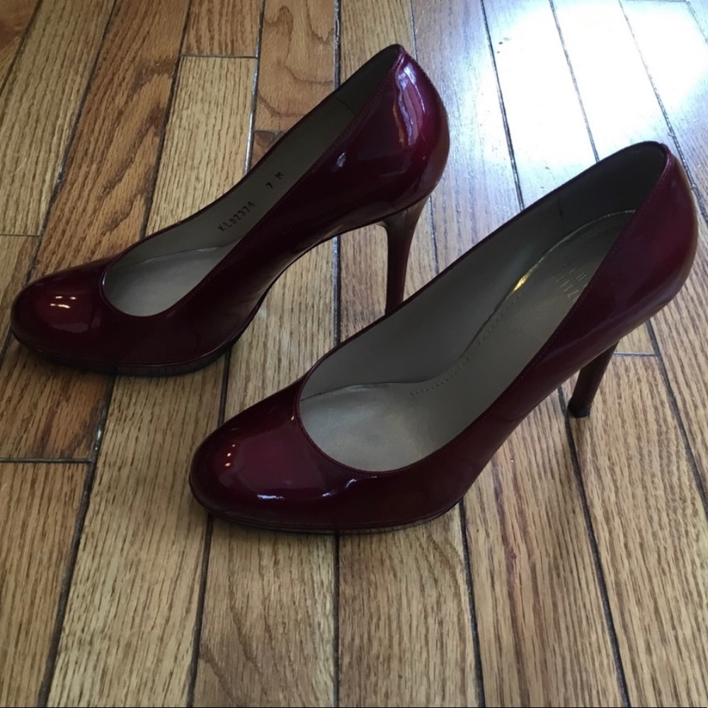 Burgundy patent Stuart Weitzman heels, size 7